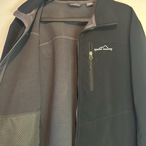Eddie Bauer Men's Black Jacket - Picture 5 of 8